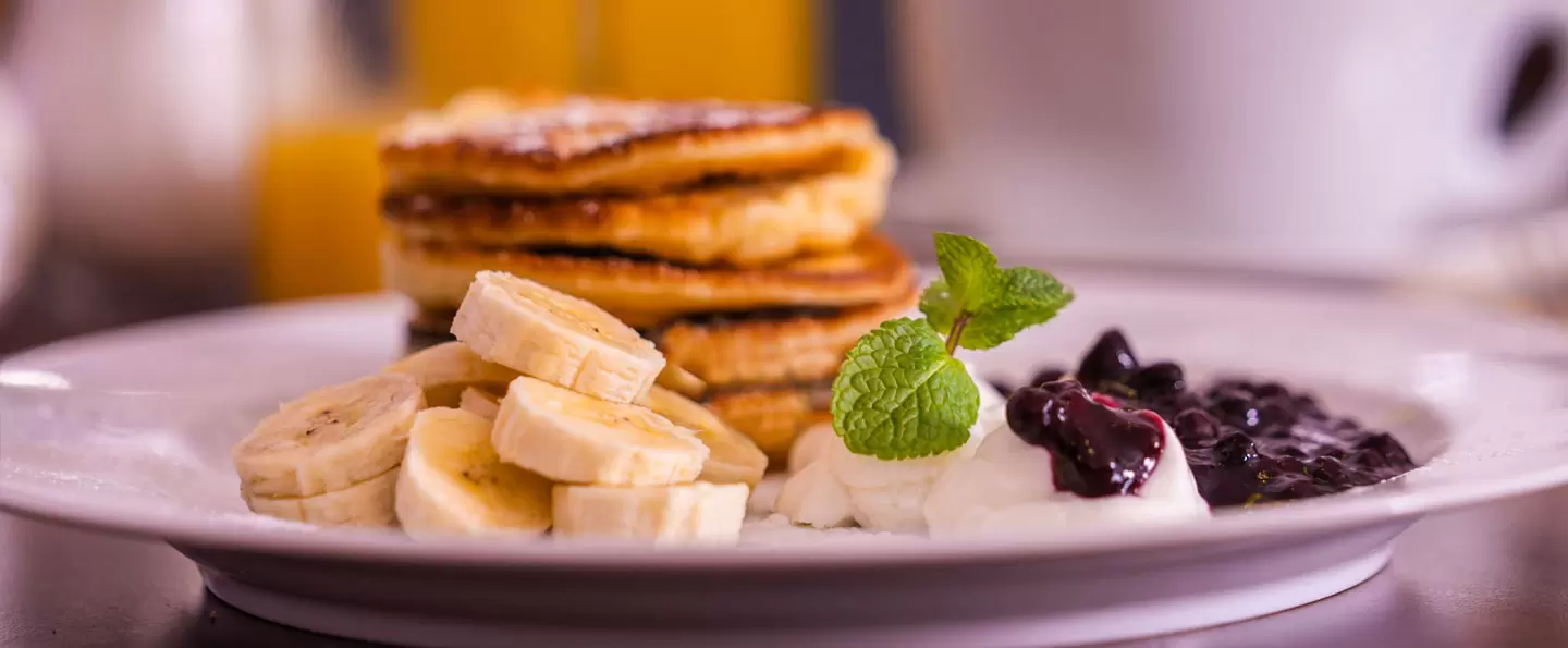 Koláče pečené v šuplících jsou plné ovoce,